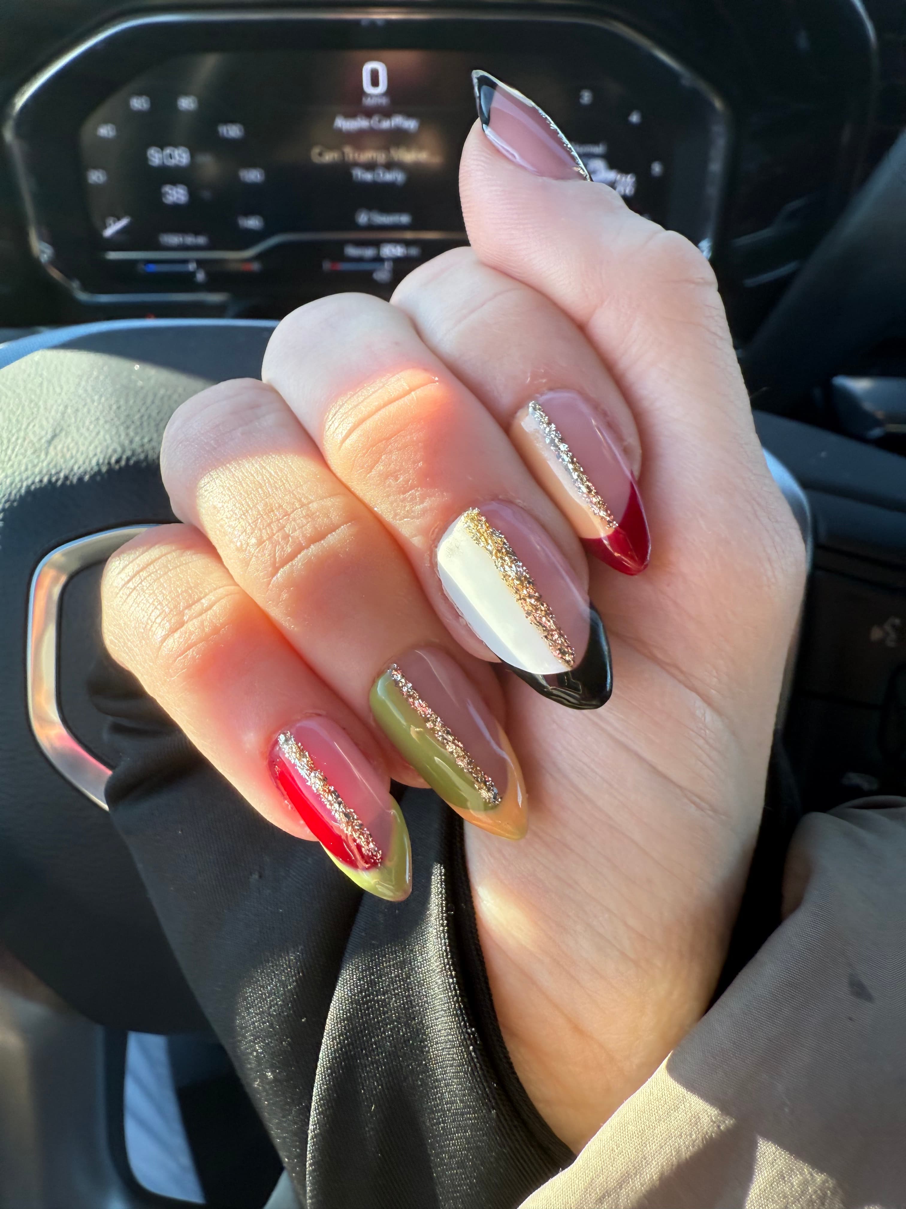 Solira Nails gallery image 19